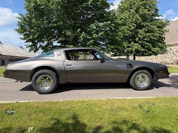 Pontiac Trans Am 6 of 23