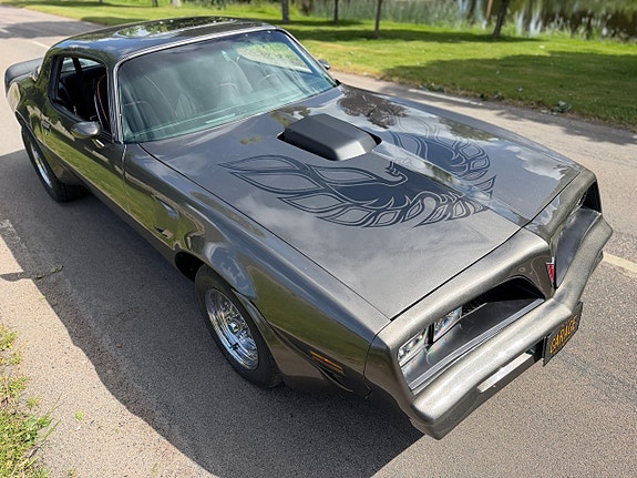 Pontiac Trans Am 10 of 23