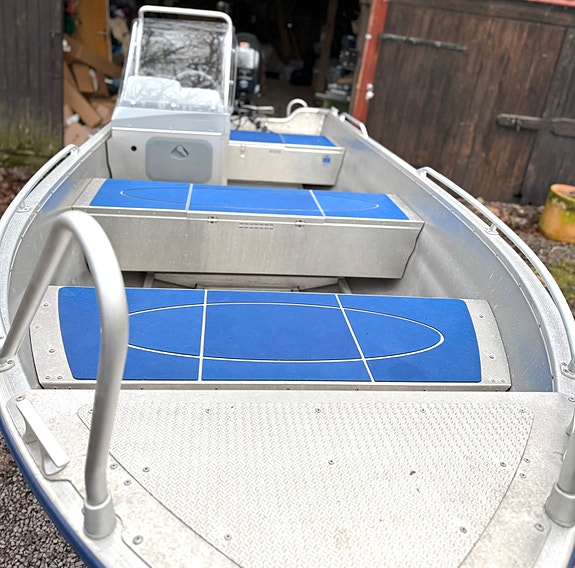 Linder 445 Max - 25hk Suzuki 4-takt - 2015 - endast 86 timmar - Trailer 80km/h 6 of 9