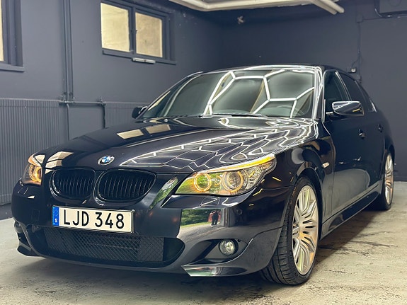 BMW 530i