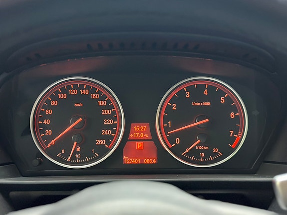 BMW 530i 18 of 26