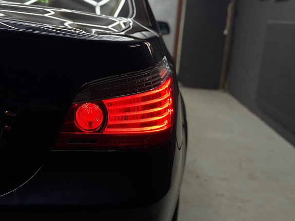 BMW 530i 5 of 5