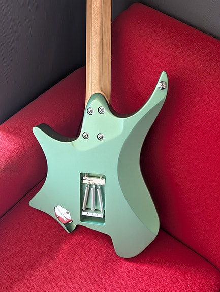 Product image 11 of 12