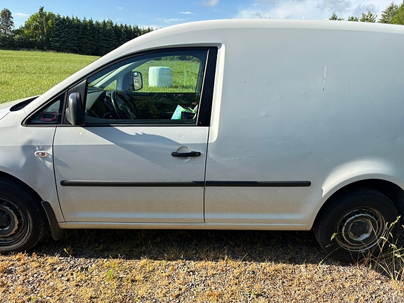 Volkswagen Caddy 2 of 2