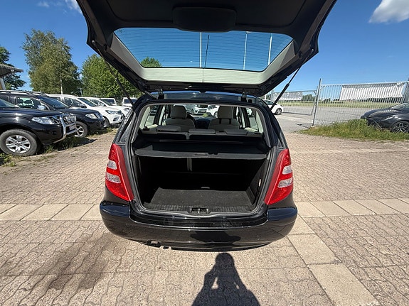 Mercedes-Benz A150 9 of 15