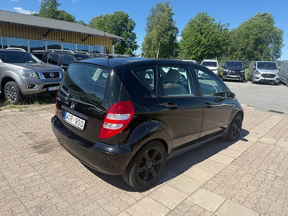 Mercedes-Benz A150 3 of 5