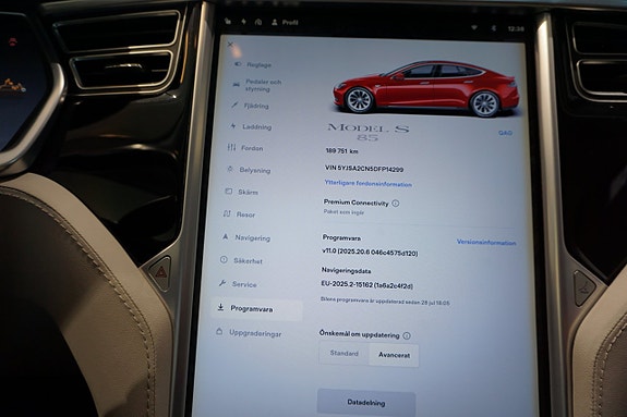 Tesla Model S 19 of 20