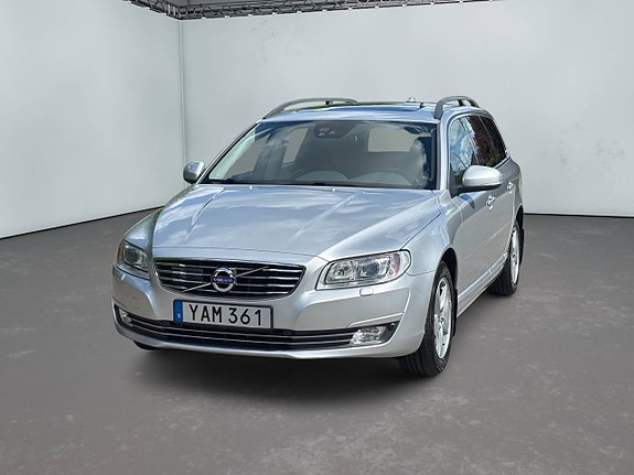 Volvo V70 3 of 5