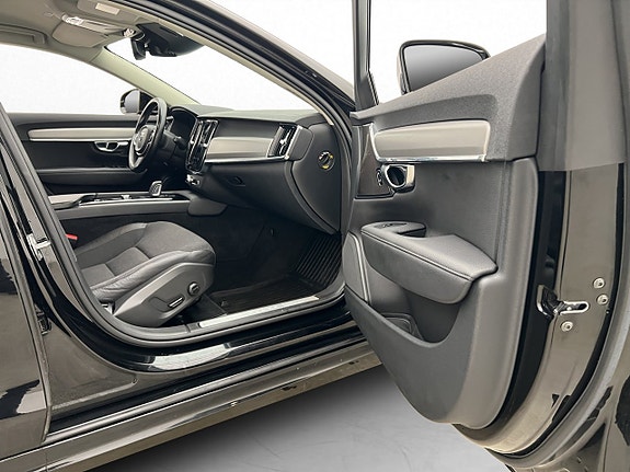 Volvo V90 14 of 30