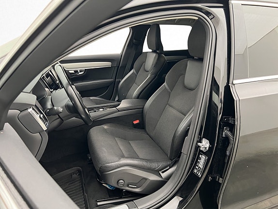 Volvo V90 22 of 30