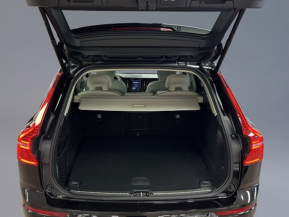Volvo XC60 9 of 12