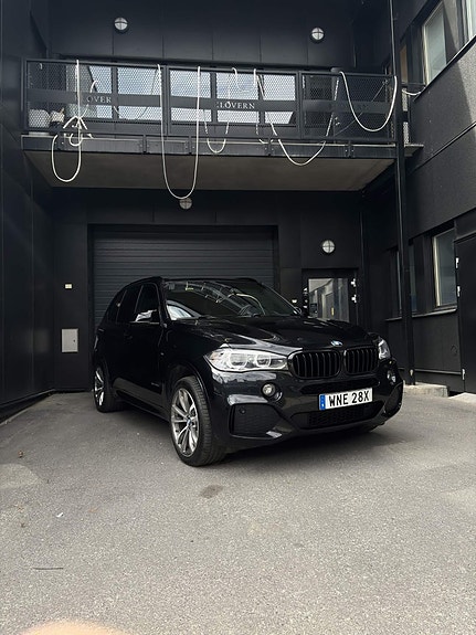 BMW X5 2 of 13