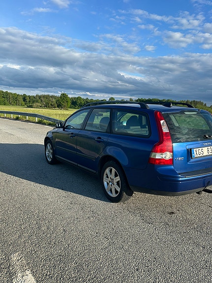 Volvo V50 4 of 5