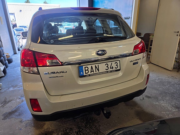 Subaru Outback 5 of 5