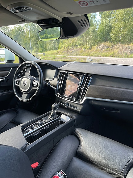 Volvo V90 Cross Country 5 of 6
