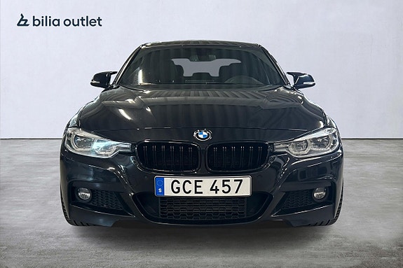 BMW 320d 3 of 5