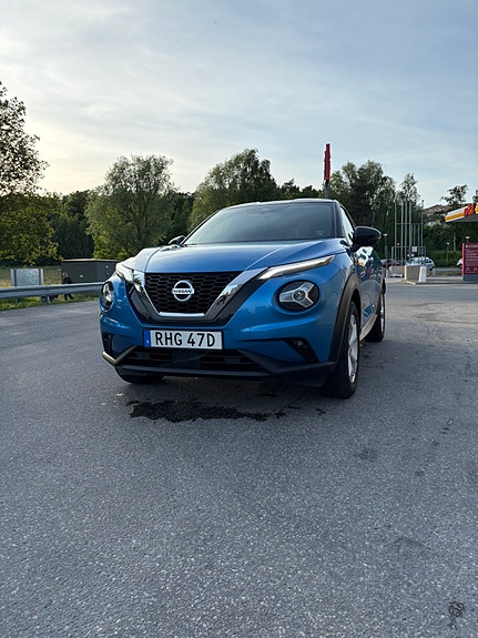 Nissan Juke 2 of 5