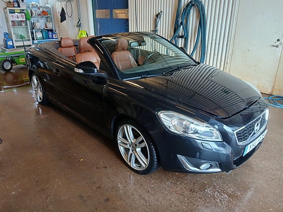 Volvo C70 5 of 5