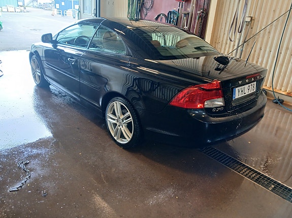 Volvo C70 3 of 5