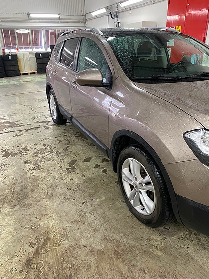 Nissan Qashqai+2 2 of 5
