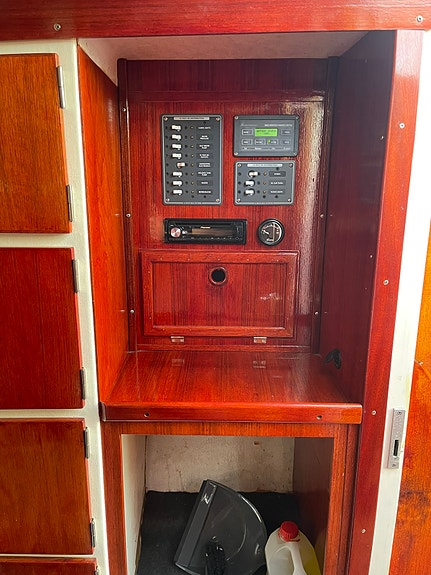Smuggler 28 Cabin, 2*MerCruiser 350 hk 7 of 12