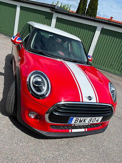 MINI Cooper 3 of 5