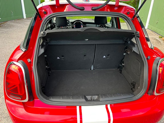 MINI Cooper 10 of 15