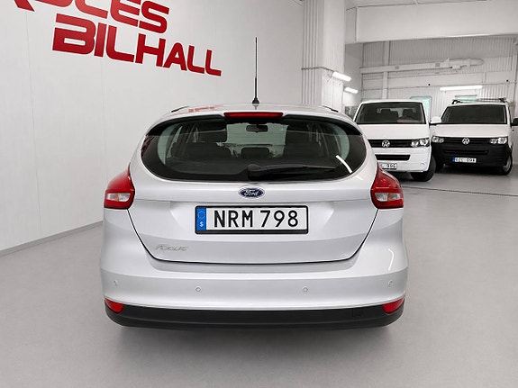 Ford Focus 7 of 12