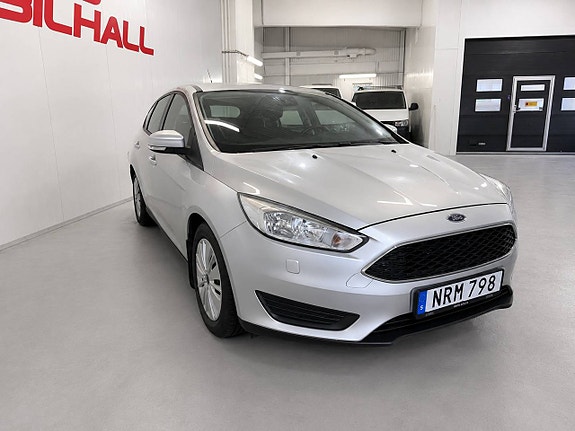 Ford Focus 2 of 12