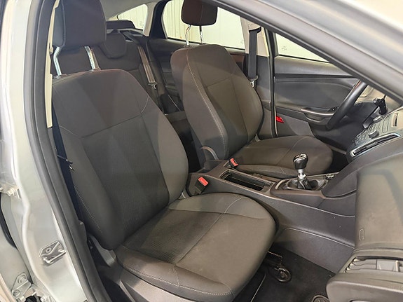 Ford Focus 11 of 12