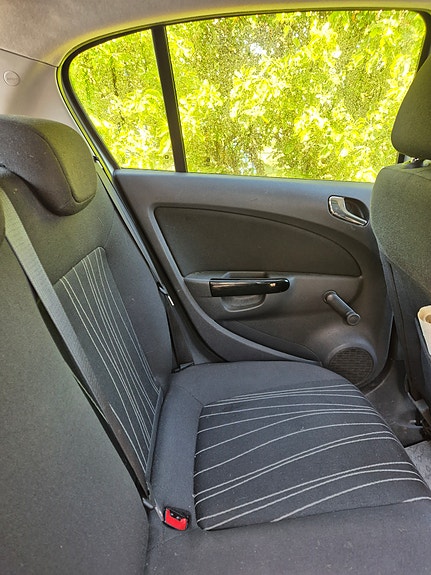 Opel Corsa 4 of 5