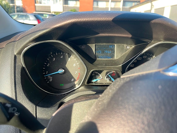 Ford Focus 2 of 5