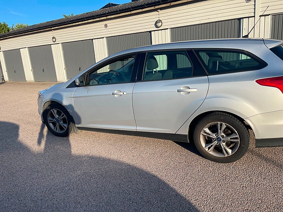 Ford Focus 4 of 5