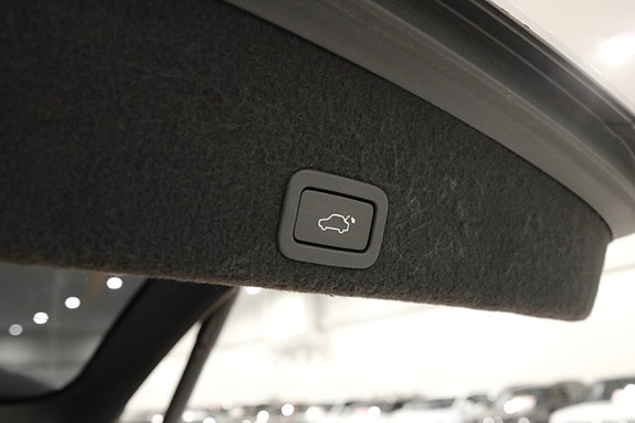 Volvo XC60 19 of 23