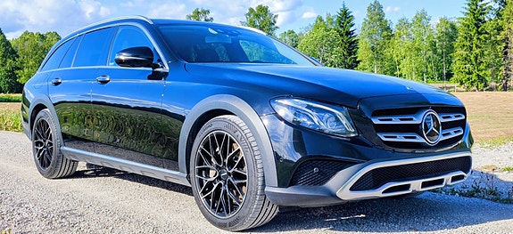 Mercedes-Benz E400 d 2 of 5