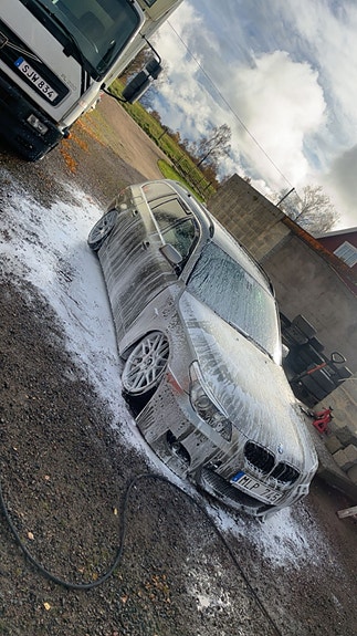 BMW 525d 5 of 8