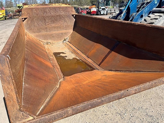 Volvo A 25 D Flak / Skip 3 of 5