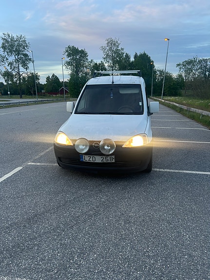 Opel Combo 2 of 5