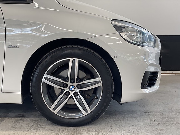 BMW 218 5 of 5
