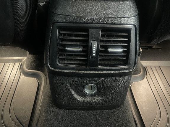 BMW 218 10 of 24