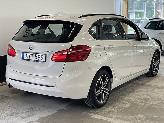 BMW 218 6 of 24