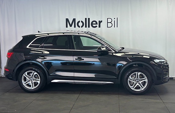 Audi Q5 2 of 5