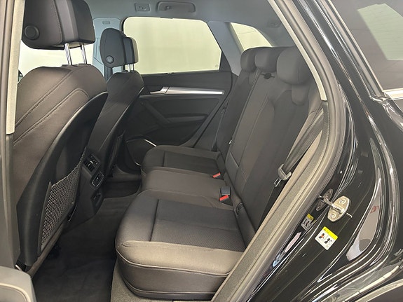 Audi Q5 8 of 13