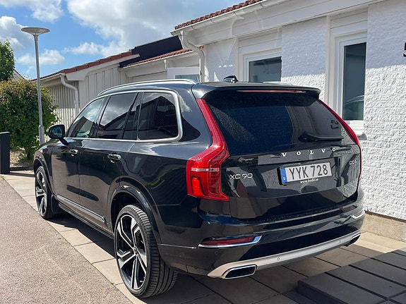 Volvo XC90 3 of 5