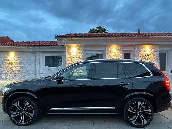 Volvo XC90 4 of 19