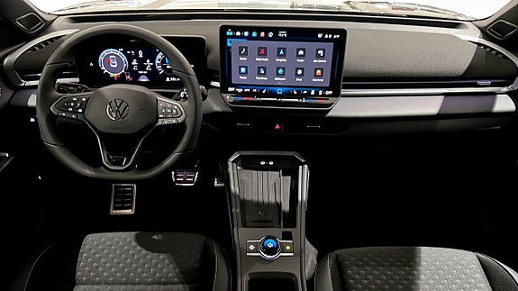 Volkswagen T-Roc 10 of 24