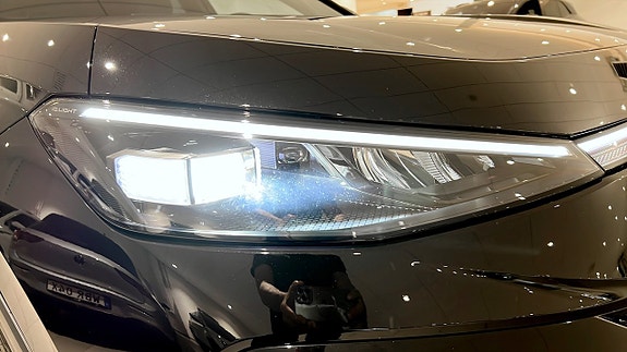 Volkswagen T-Roc 16 of 24