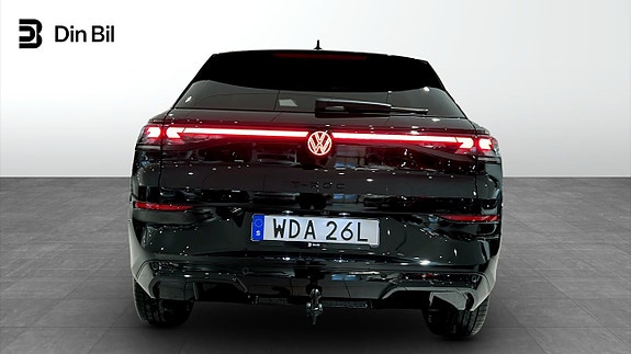Volkswagen T-Roc 5 of 24