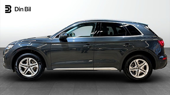 Audi Q5 2 of 5