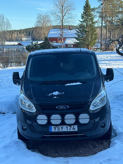 Ford Transit Custom 2 of 2